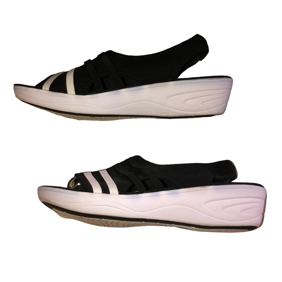 Easy Spirit Sandals, Black & White Low Wedges w/Stretchy Uppers SZ 9 1/2 - Picture 4 of 8